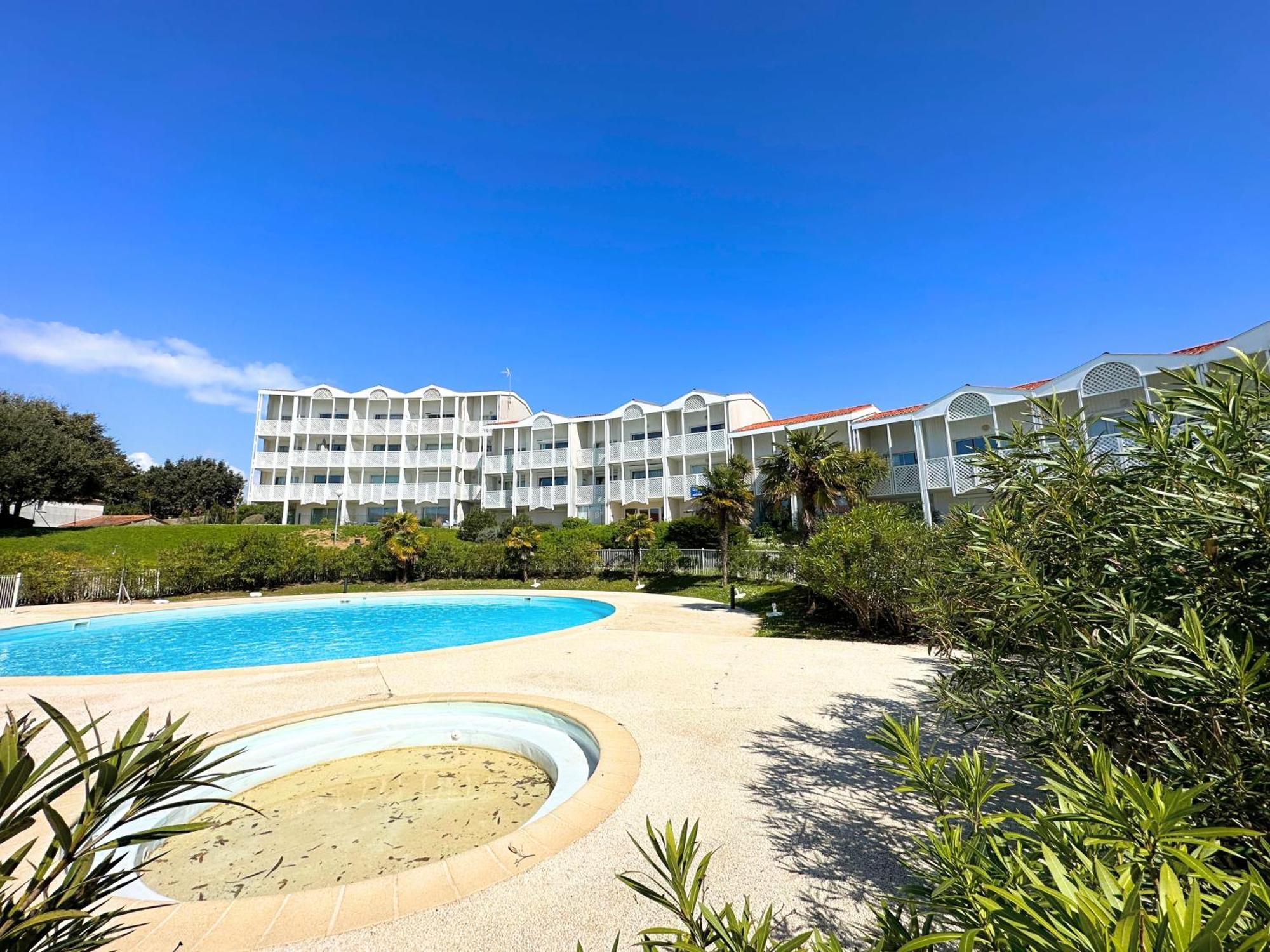 Vue Mer Et Piscine, Avec Balcon - 1 Min De La Plage Фура Экстерьер фото